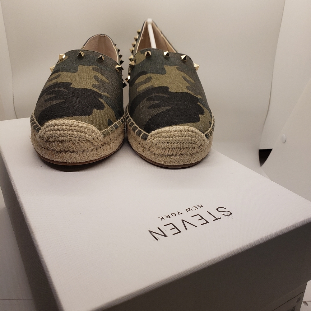 Camouflage Steven by Steve Madden